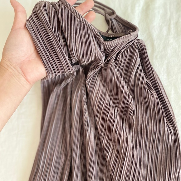 Beautiful Silky Flowy Tank! - Picture 4 of 4